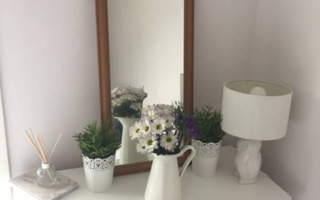Clapham North 2 Bedroom Flat