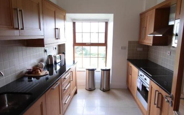 Island View Luxury Apartment