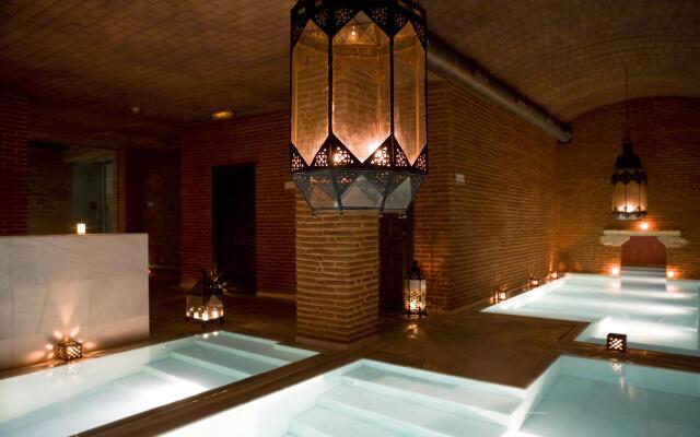 Aire Hotel & Ancient Baths