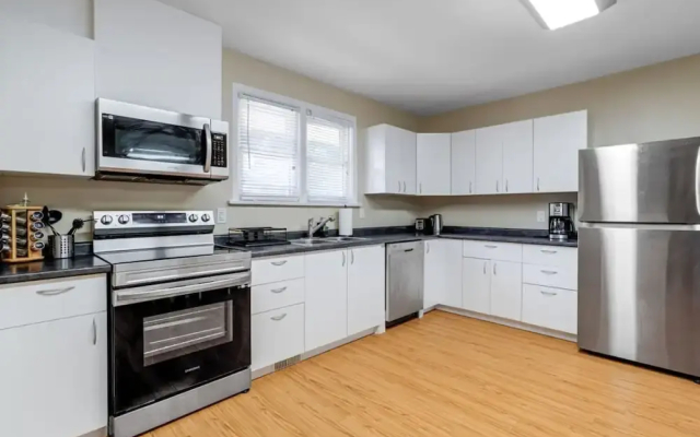 Charming 3BR Home in Quiet Kitchener Neighborhood