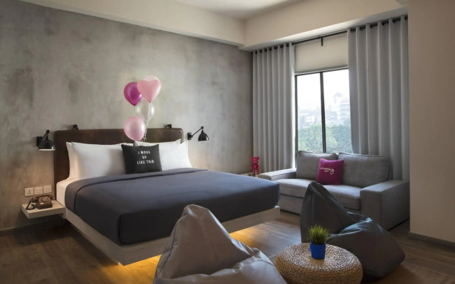 Moxy Bandung
