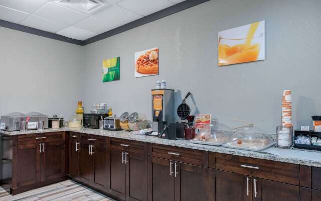 Quality Inn & Suites Brooksville I-75/Dade City