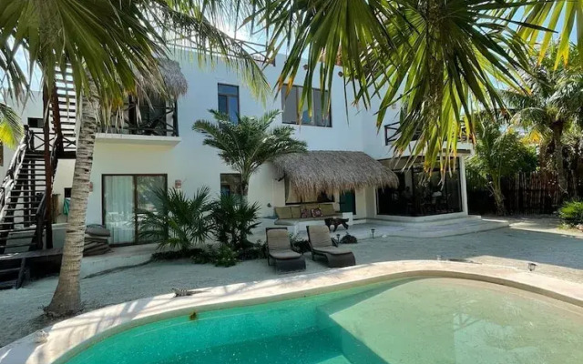 Luxury Ocean Front Villa - Adults Only