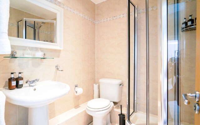 River Thames View Apartment