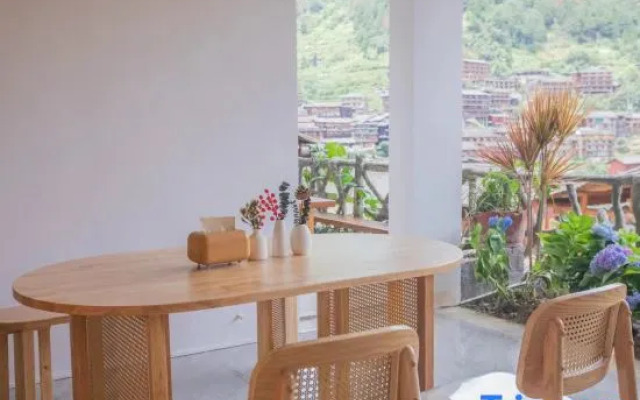 Xijiang Yufeng Homestay