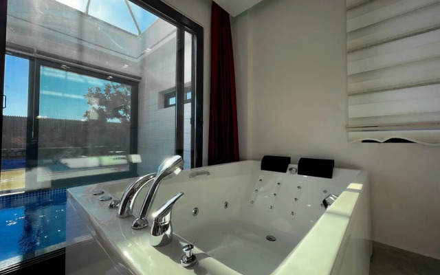 Exclusive Sheltered Villas
