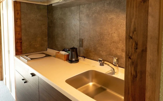 Juhachiro Hanare Yado Ito