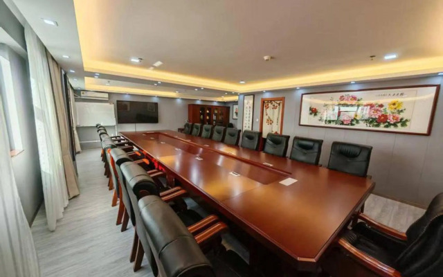 Grandhall Hotel Shishi