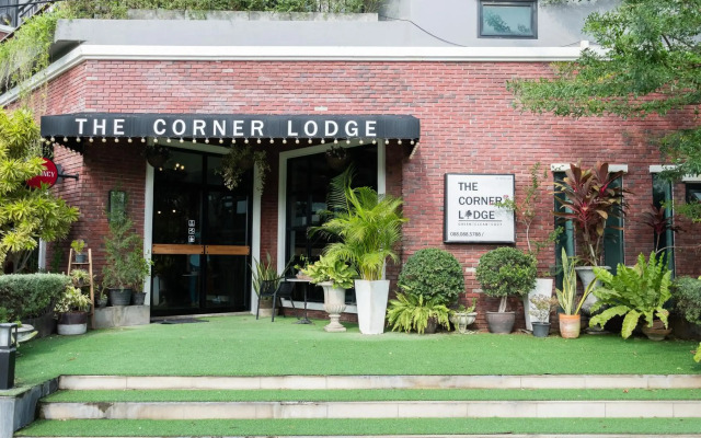 The Corner Lodge