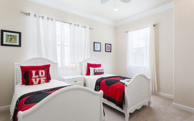 Paradise Landing 4 Bed 4 Bath Home Pool Home by RedAwning