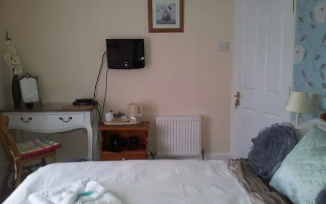 Whitecliff View
