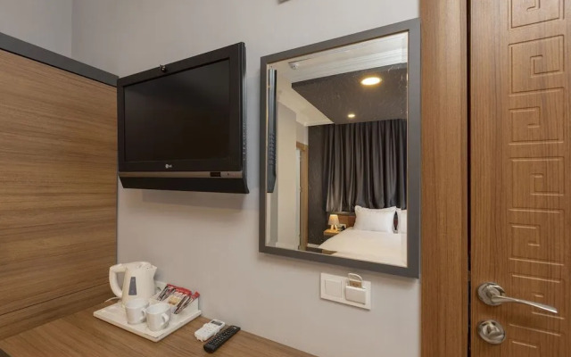 Toprak Hotel