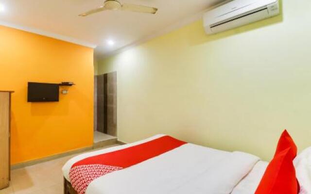 OYO 61862 Hotel Aditya