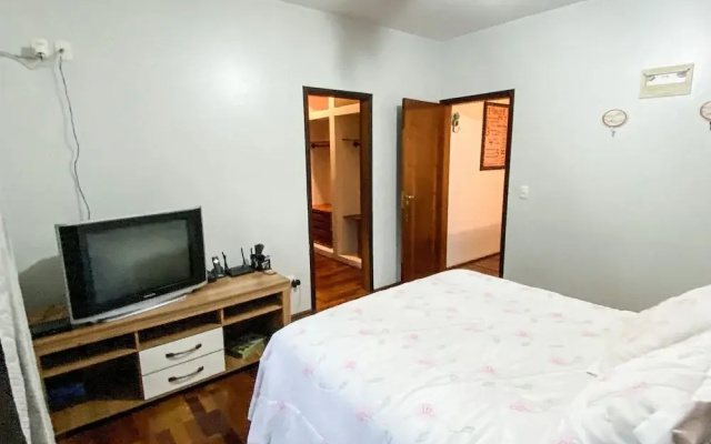 Casa com espaço gourmet, home office e 3 suítes \- Granja Viana