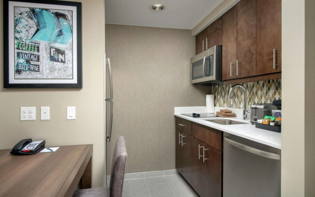 Homewood Suites by Hilton Austin Downtown