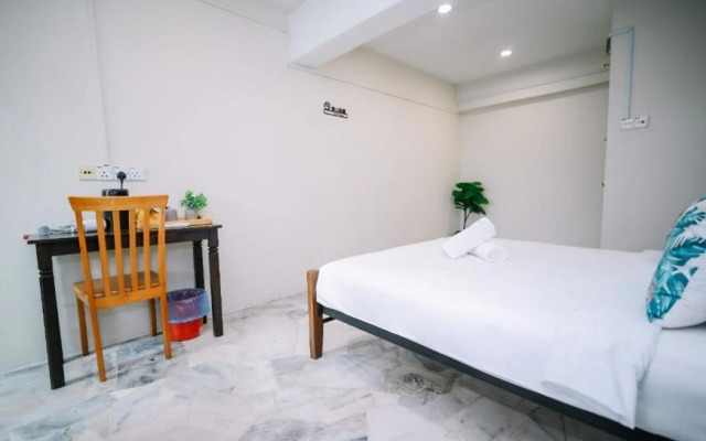 GS Golden Star Hotel