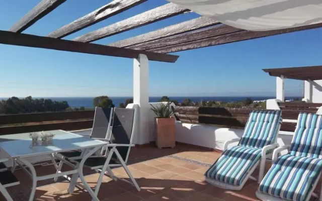 Fantastic Seaview Penthouse in luxury complex