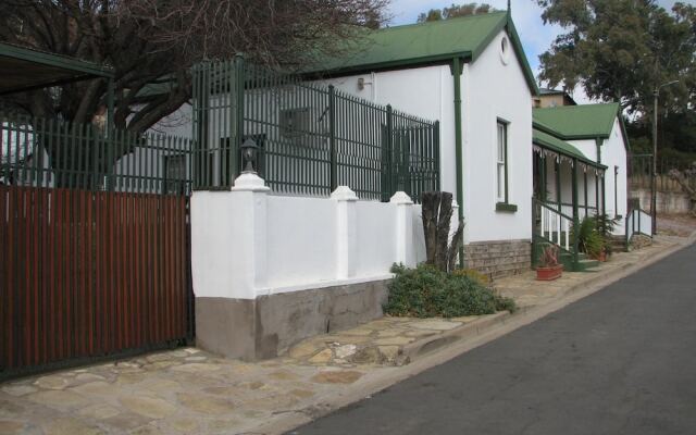 Toverberg Guest Houses