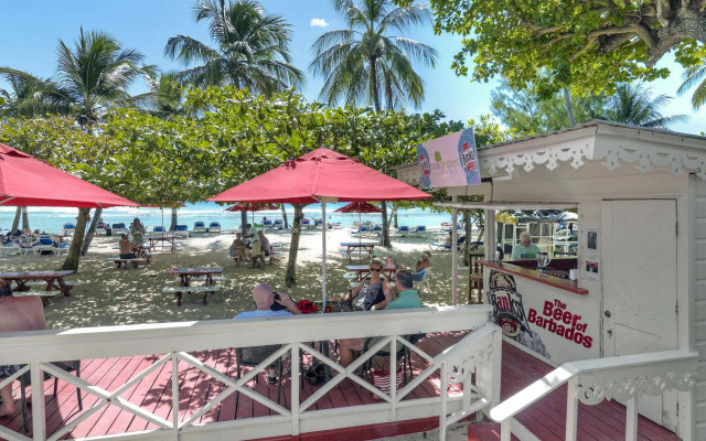 Coconut Court Beach Hotel