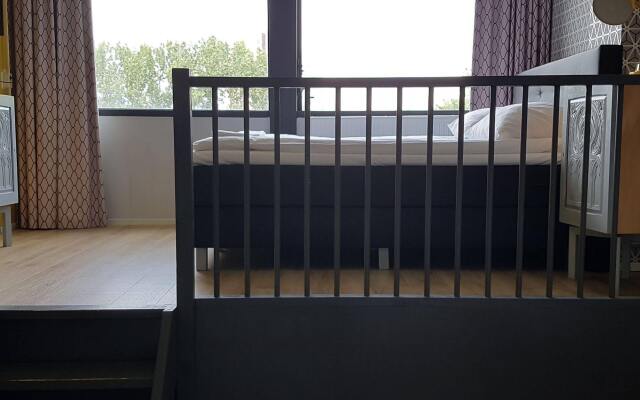 WOW Hostel Amsterdam