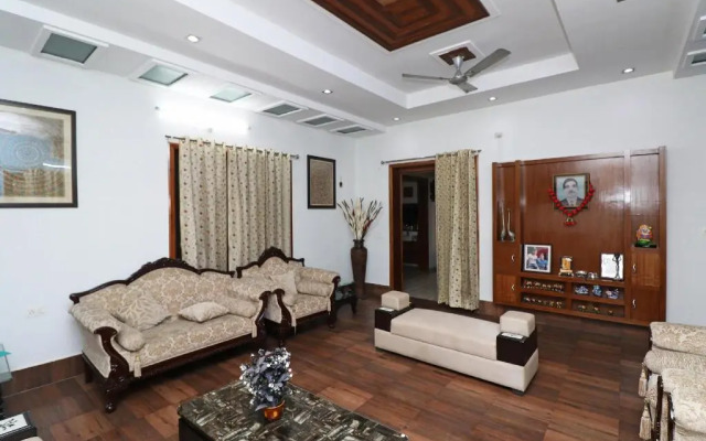 Love Guest House By OYO Rooms