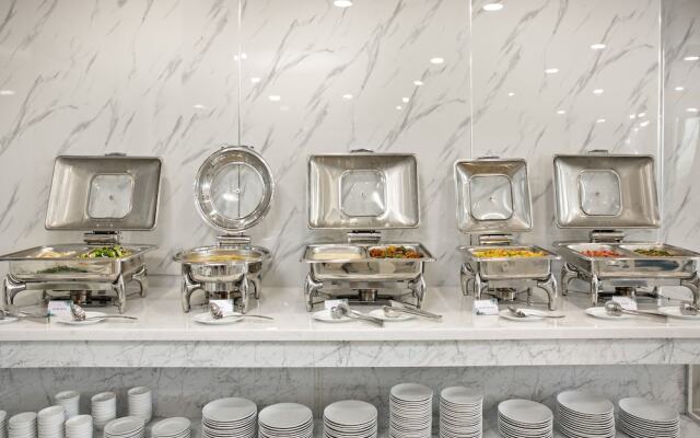 Calix Hotel Da Nang Beach