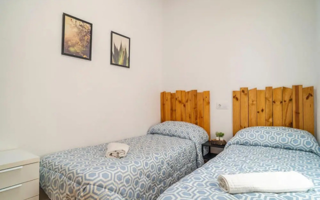 Two Houses With Shared Pool Chillout and see Views