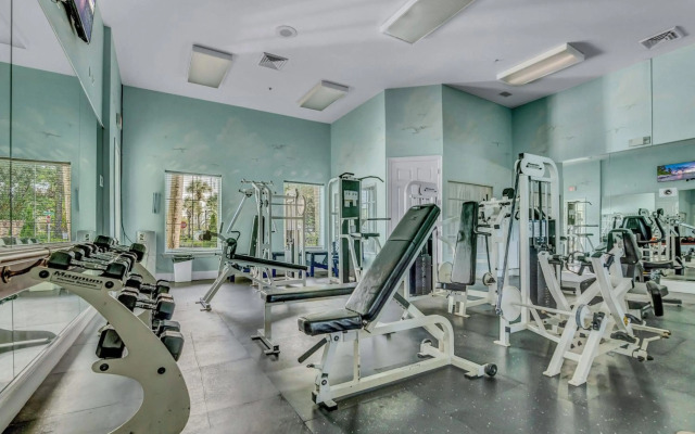 2 Bedroom Vacation Condo (2011)