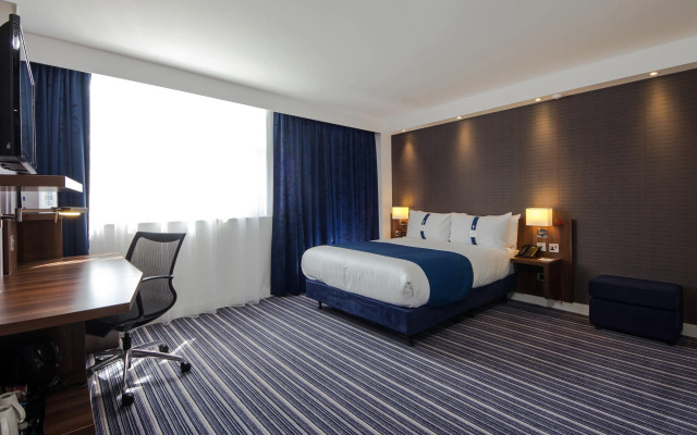 Holiday Inn Express Wakefield