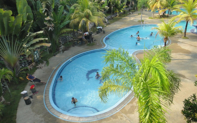 Teluk Batik Holiday Apartment