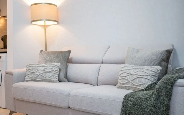 Lavish 1BR Apartment in Sobha Creek Vistas Reserve