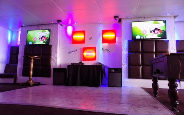 The New Royal Windsor Hotel