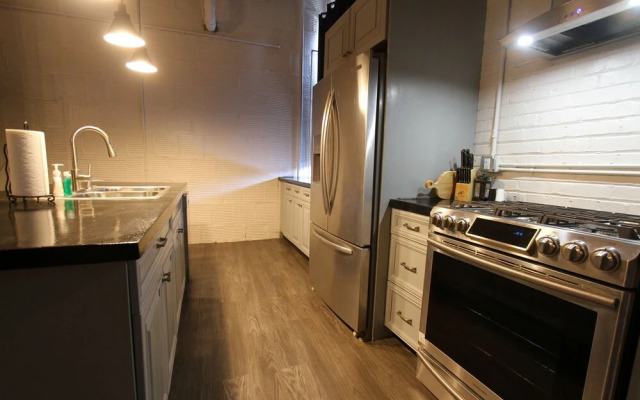 424 Gold Way- 3Bed/2Bath Apartment
