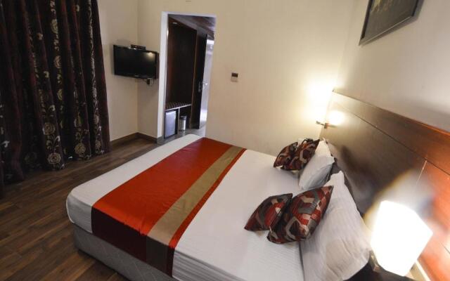 OYO 492 Hotel Janhvi International