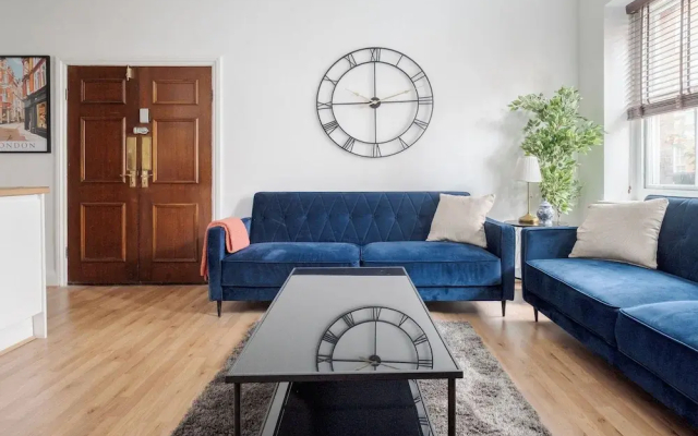 Elegant Mayfair Apartment