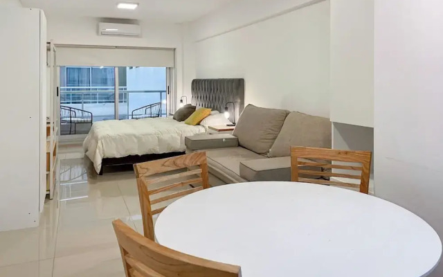 Studio With Pool and Balcony In San Telmo