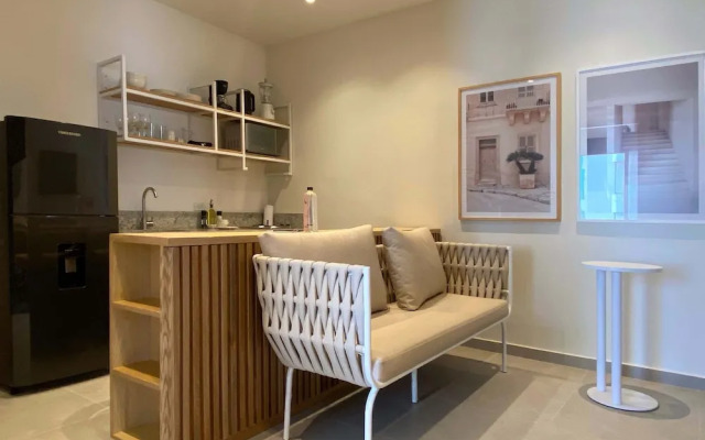 w Pristine 2BR w Lovely Terrace in CTG