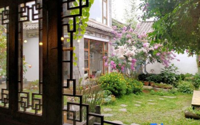 Dali Ancient Town Meishan Guesthouse