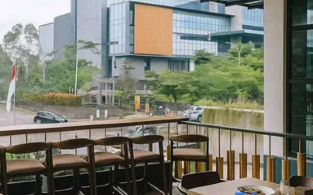 MaxOneHotels @ Kota Harapan Indah