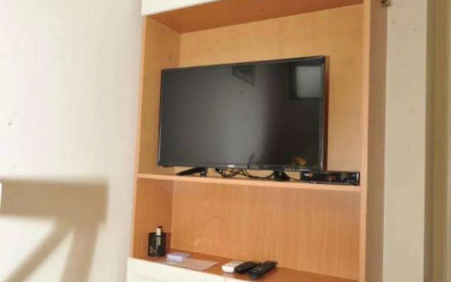 Three-Bedroom Holiday Home in Dobrota