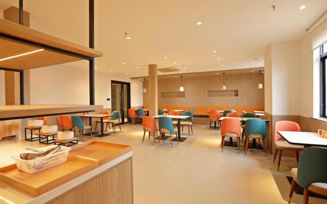 Hanting Hotel Yuyao Zhongan Plaza