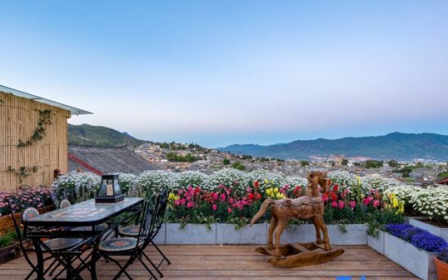 Ting Hua • 360° Ancient Town View Resort (Lijiang Ancient Town Branch) – Outside – Lijiang