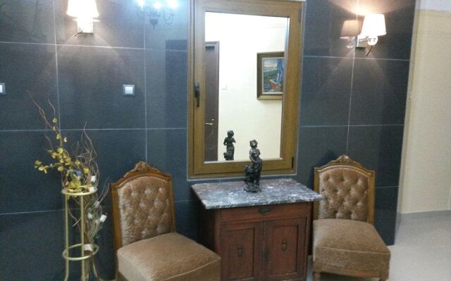 Aeolic Star Hotel