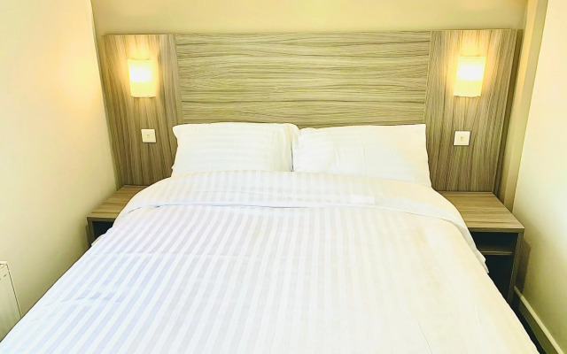 De Regency Style Hotel