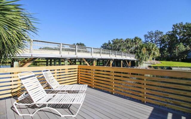 911 Inverness Village