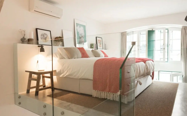 Janelas Verdes Stylish Tailor Made Flat