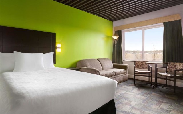 Travelodge by Wyndham Baie-Comeau