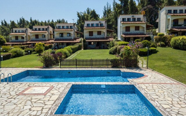 halu! Modern Villa w Pool & Tennis