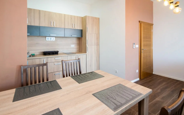 Sunset Bay Apartments