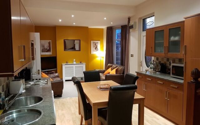 Atlantis Holiday Home